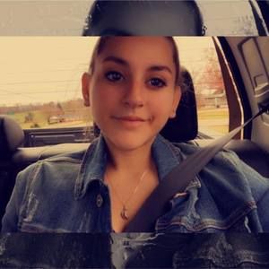 Meet your Posher, Emilie